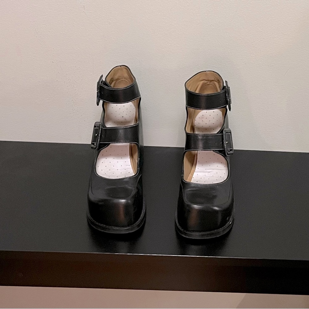 Fluevog Black Dionna Double-Strap shoe size 7